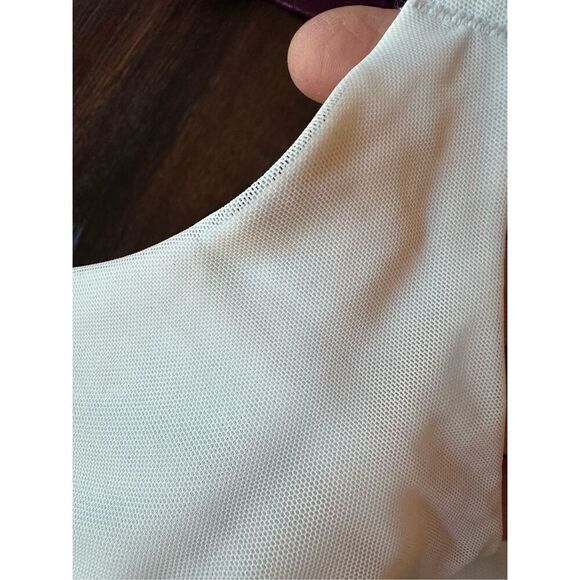 Set of 2 Victoria’s Secret sports bras size 32C - Picture 4 of 9